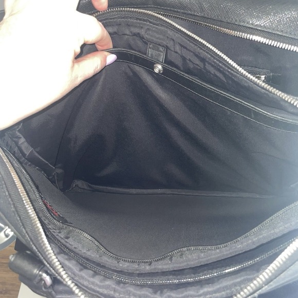 Tumi 16" Saffiano Leather Business Briefcase Commuter Messenger Bag Black Strap - Picture 10 of 16